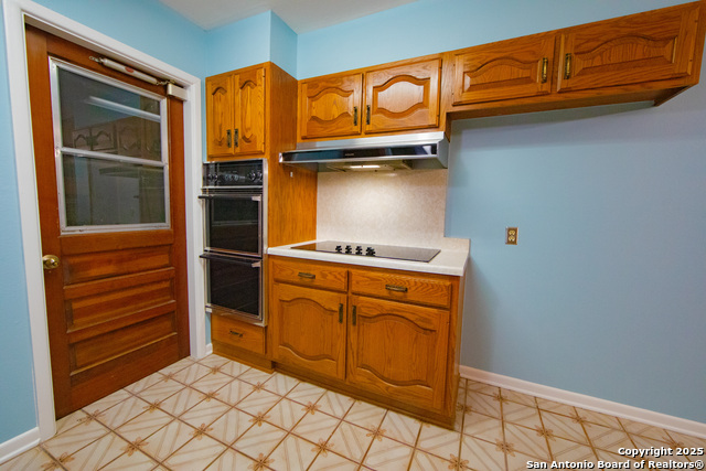 Image 12 of 36 For 4722 Creekmoor