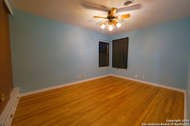 Image 16 of 36 For 4722 Creekmoor