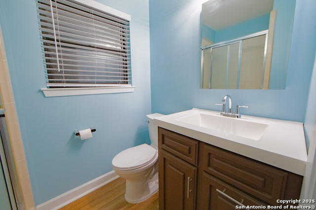 Image 21 of 36 For 4722 Creekmoor