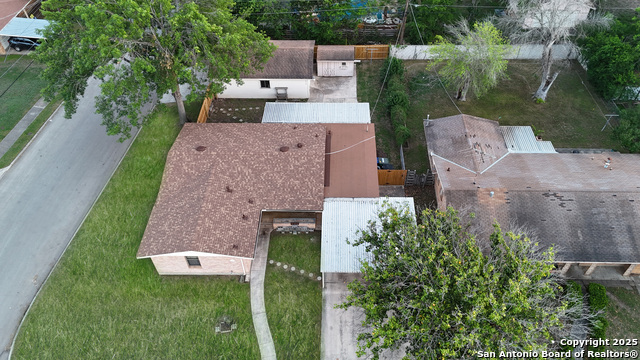 Image 33 of 36 For 4722 Creekmoor
