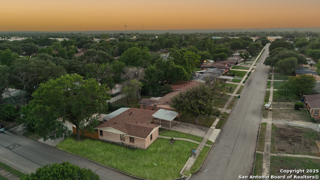 Image 35 of 36 For 4722 Creekmoor