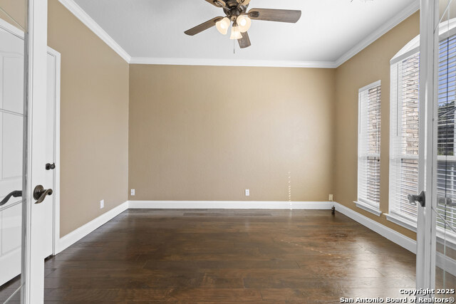 Image 5 of 48 For 22315 Navasota Cir