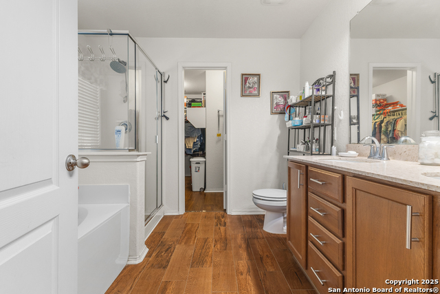 Image 16 of 32 For 1460 Astor Crk