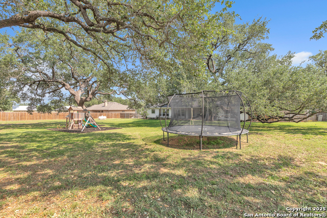 Image 33 of 38 For 1026 Timbercrest S