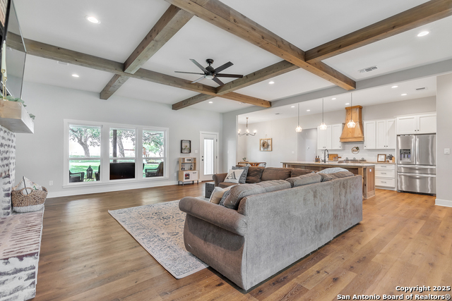 Image 7 of 38 For 1026 Timbercrest S