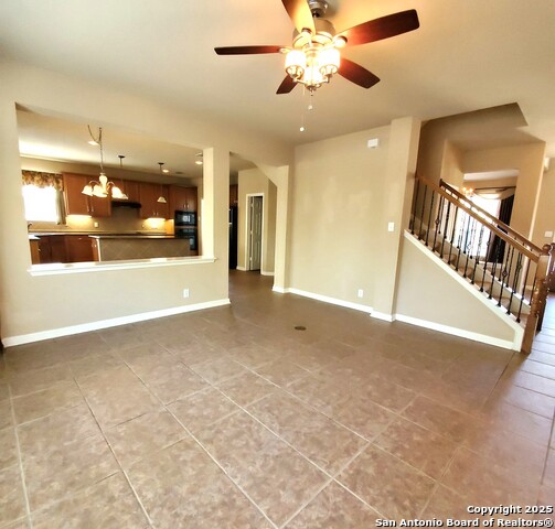Image 12 of 28 For 310 Royal Troon Dr