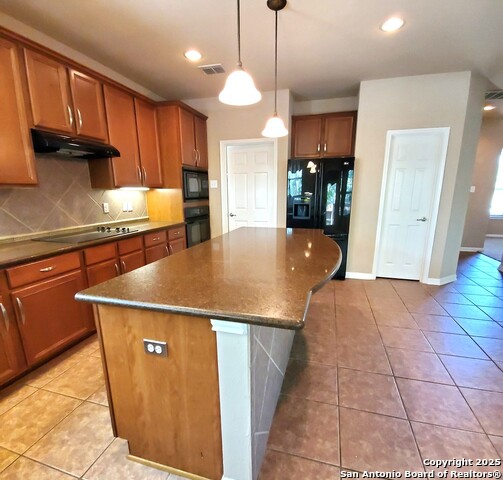 Image 14 of 28 For 310 Royal Troon Dr