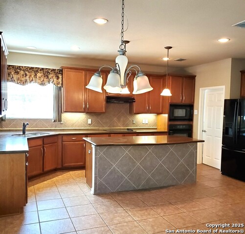 Image 15 of 28 For 310 Royal Troon Dr