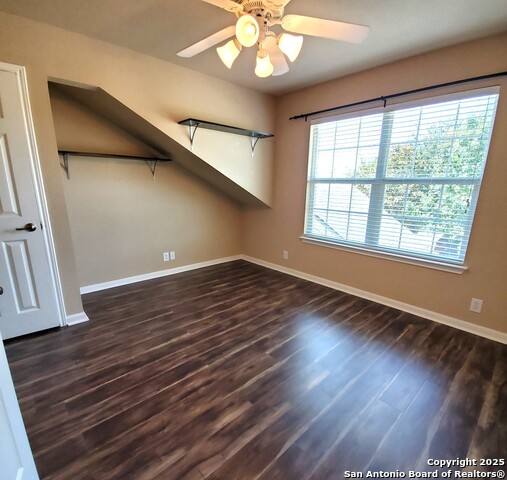 Image 21 of 28 For 310 Royal Troon Dr