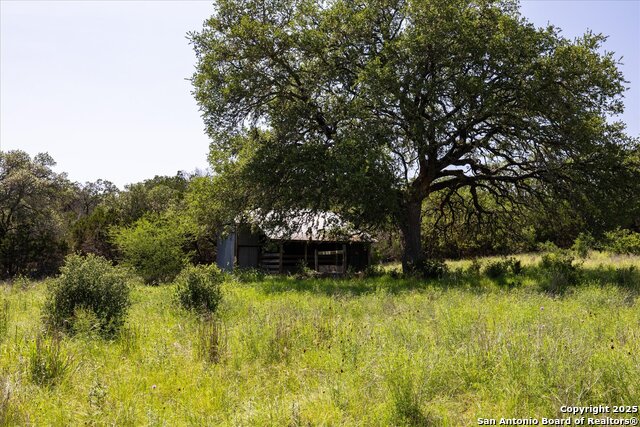 Image 27 of 54 For 32568 Tierra Robles Dr