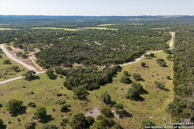 Image 33 of 54 For 32568 Tierra Robles Dr