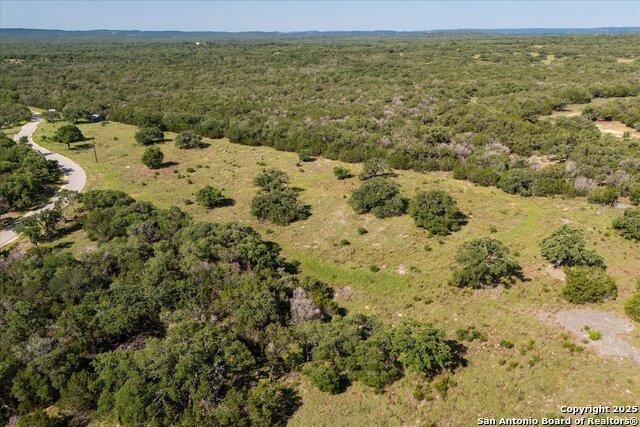 Image 34 of 54 For 32568 Tierra Robles Dr