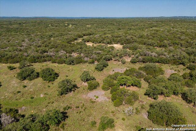 Image 36 of 54 For 32568 Tierra Robles Dr