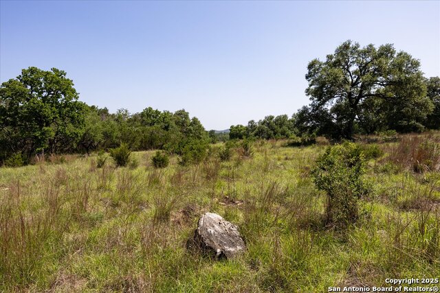 Image 7 of 54 For 32568 Tierra Robles Dr