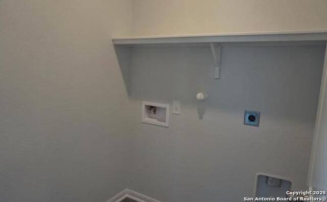 Listing photo id 11 for 7374 Braes Corner