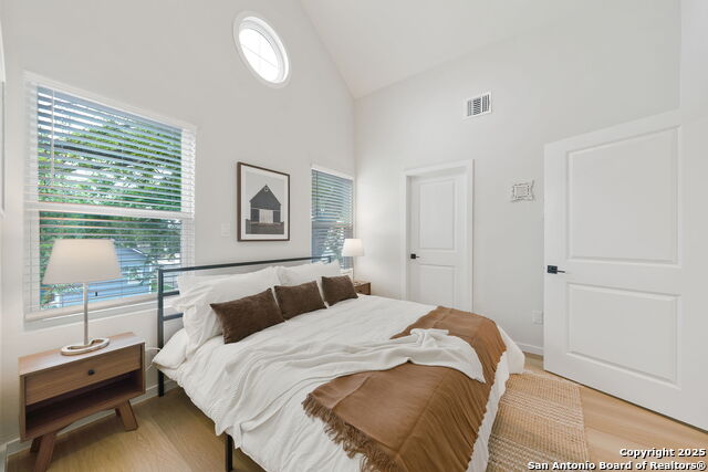 Image 13 of 27 For 1104 Gevers St S