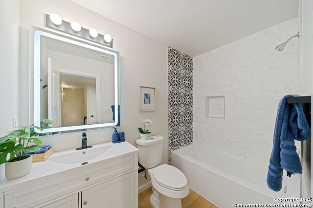 Image 17 of 27 For 1104 Gevers St S