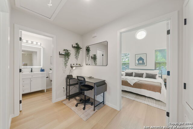 Image 18 of 27 For 1104 Gevers St S