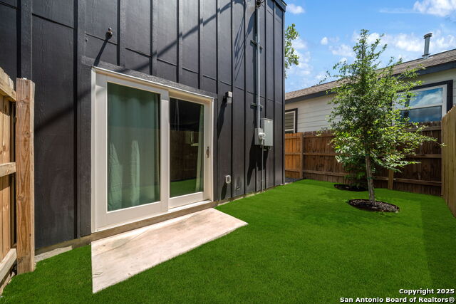 Image 19 of 27 For 1104 Gevers St S