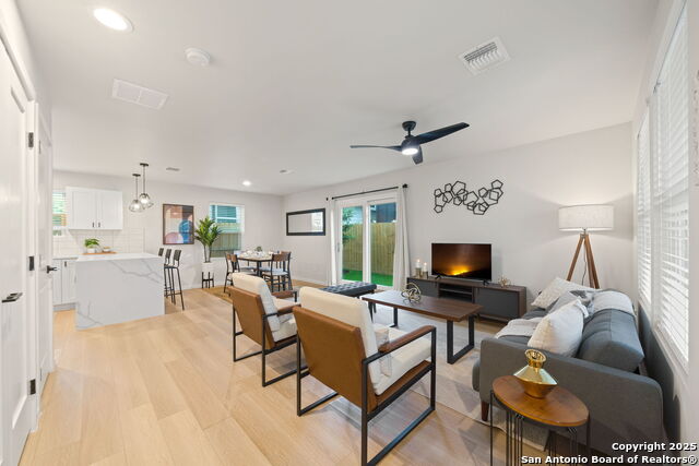 Image 5 of 27 For 1104 Gevers St S