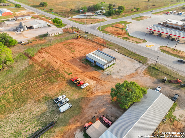 Listing photo id 21 for 3215 Zanderson
