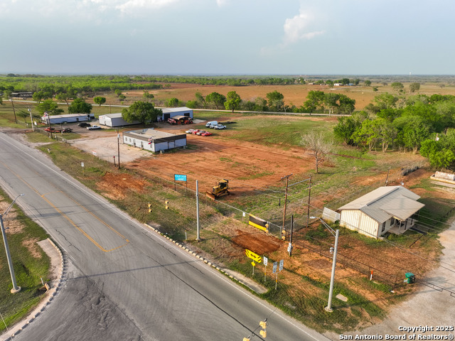 Listing photo id 24 for 3215 Zanderson