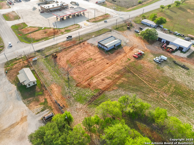 Listing photo id 26 for 3215 Zanderson