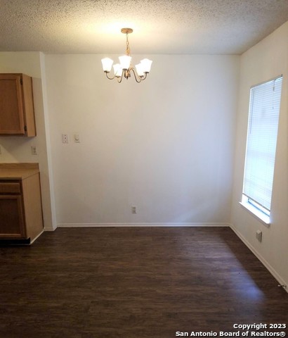 Image 6 of 10 For 6835 Mountain Spring St