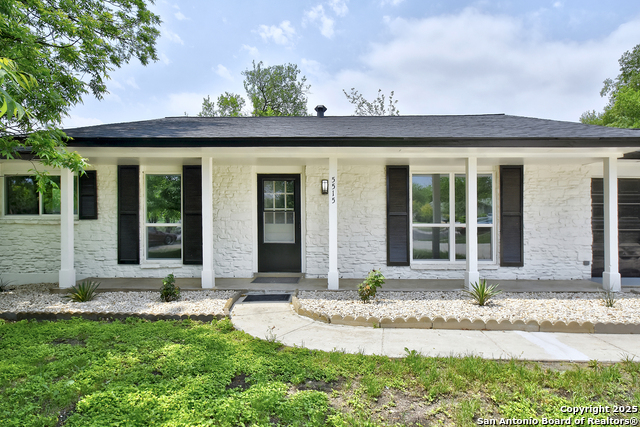 Image 3 of 23 For 5515 Rolling Ridge
