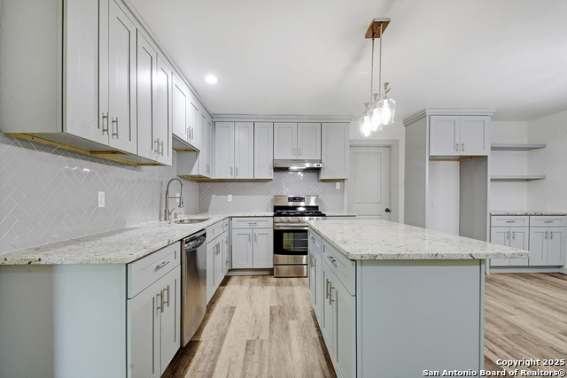 Image 8 of 23 For 5515 Rolling Ridge