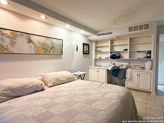 Image 16 of 28 For 7039 San Pedro Ave  1006