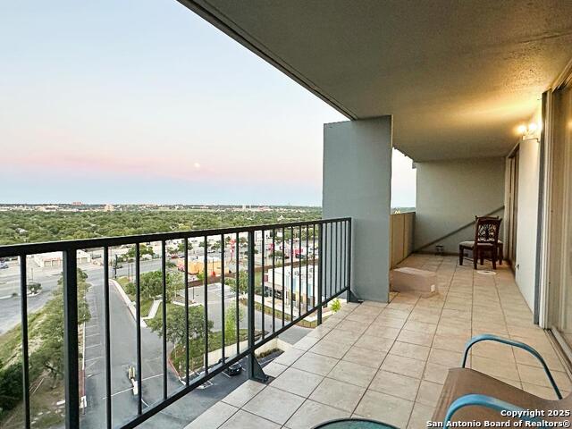 Image 17 of 28 For 7039 San Pedro Ave  1006