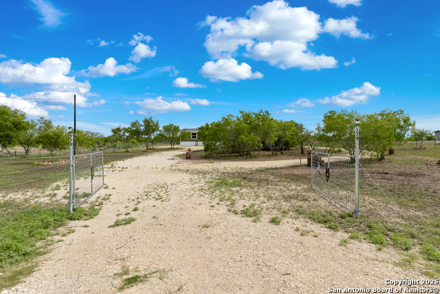 Details for 779 Lobo Loop, Hondo, TX 78861