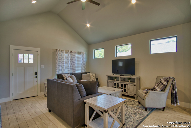 Image 15 of 42 For 1247 Green Hill