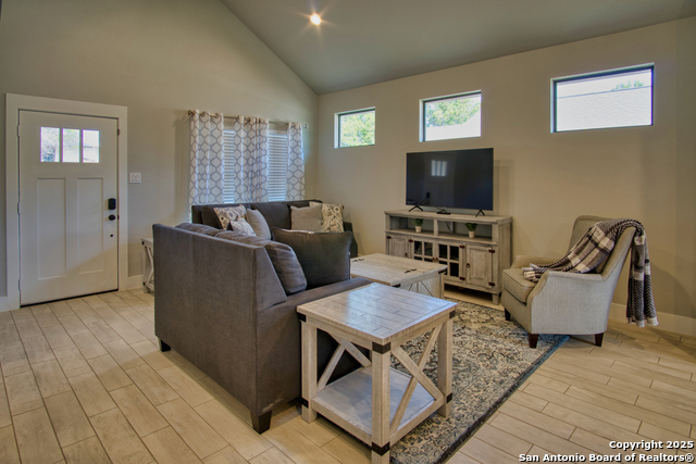 Image 16 of 42 For 1247 Green Hill