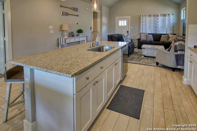 Image 21 of 42 For 1247 Green Hill