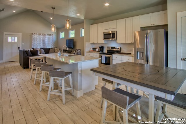 Image 4 of 42 For 1247 Green Hill