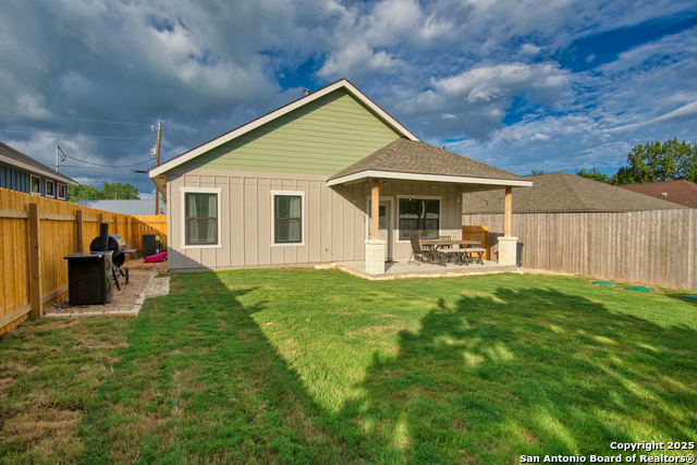 Image 6 of 42 For 1247 Green Hill