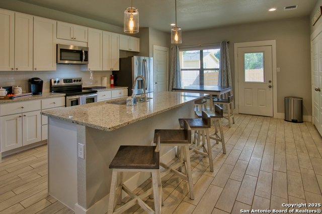 Image 7 of 42 For 1247 Green Hill