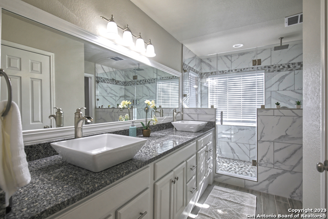 Listing photo id 13 for 8371 Slippery Rock