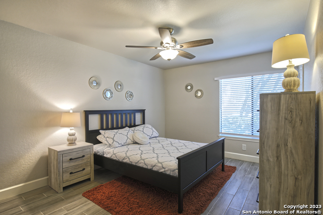 Listing photo id 15 for 8371 Slippery Rock