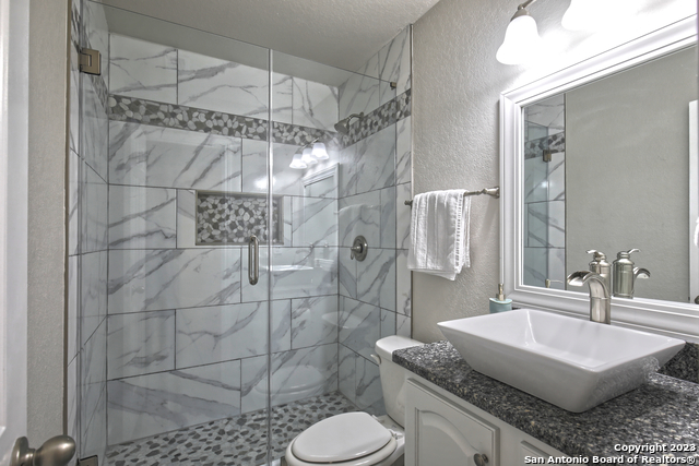 Listing photo id 16 for 8371 Slippery Rock