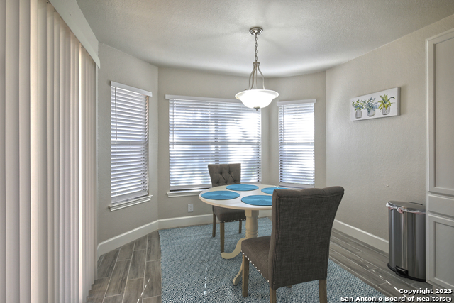 Listing photo id 6 for 8371 Slippery Rock