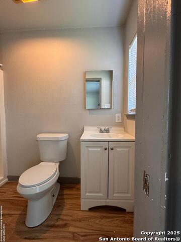 Image 6 of 8 For 1523 Southcross Blvd E 2