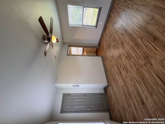 Image 8 of 8 For 1523 Southcross Blvd E 2
