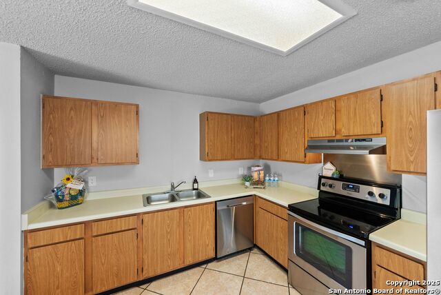 Image 12 of 36 For 7651 Cascade Oak