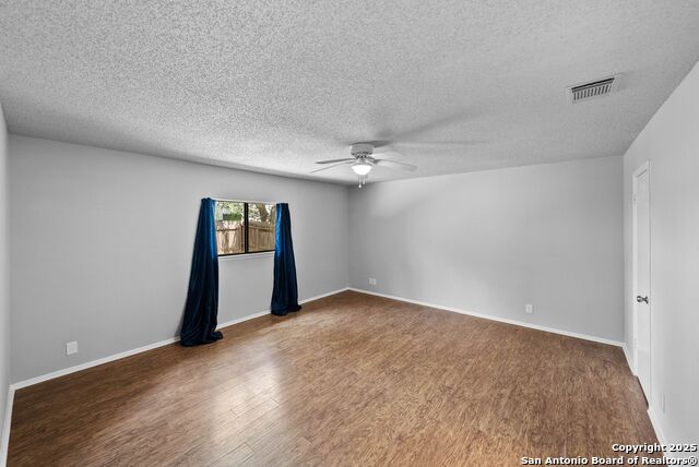 Image 14 of 36 For 7651 Cascade Oak