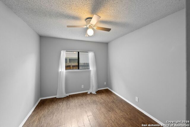 Image 21 of 36 For 7651 Cascade Oak