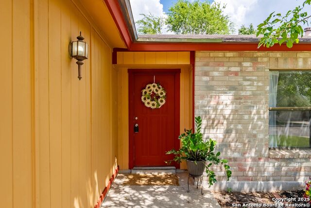 Image 4 of 36 For 7651 Cascade Oak