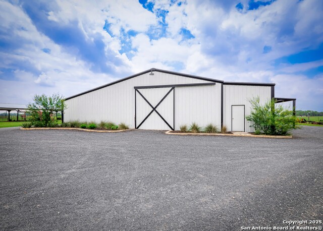 Listing photo id 13 for 6661 State Highway 123